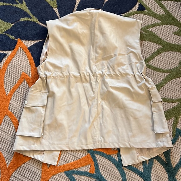 Oak + Fort Cream Vegan Leather Vest - Picture 2 of 3